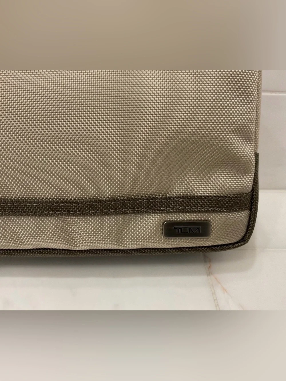 NEW - TUMI Ballistic Nylon Zippered Medium Kit Pouch - Cosmetic Bag - TONAL SAND